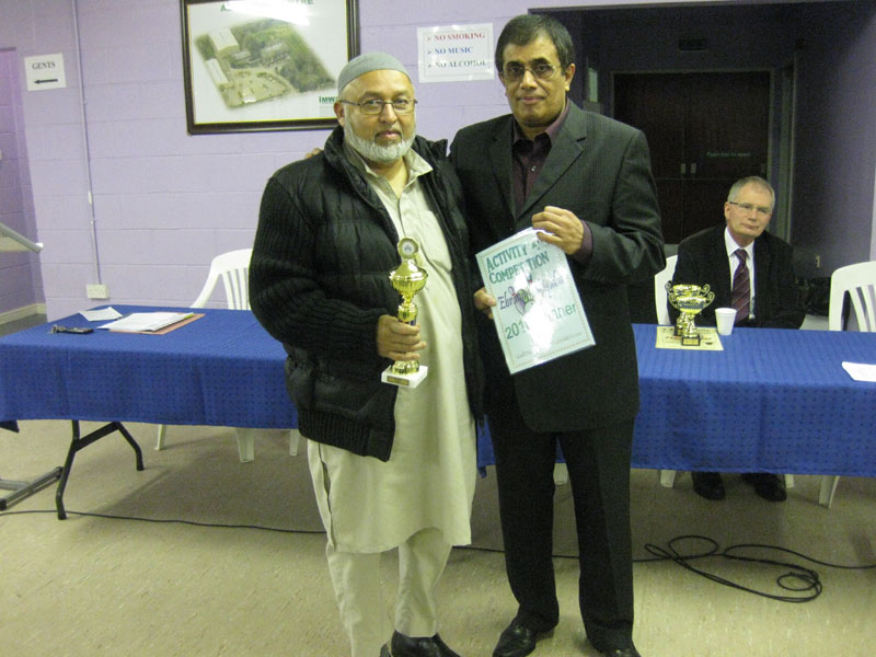 Chair-of-Milen-presenting